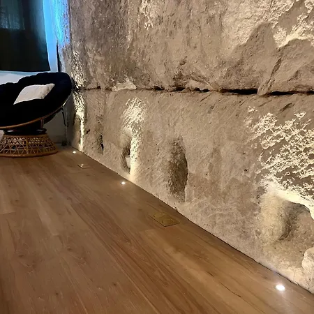아파트 Splendide Troglodyte A 5 Min Du Centre 푸아티에